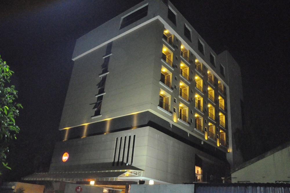 Spree Shivai Hotel Pune Pimpri-Chinchwad Exterior foto
