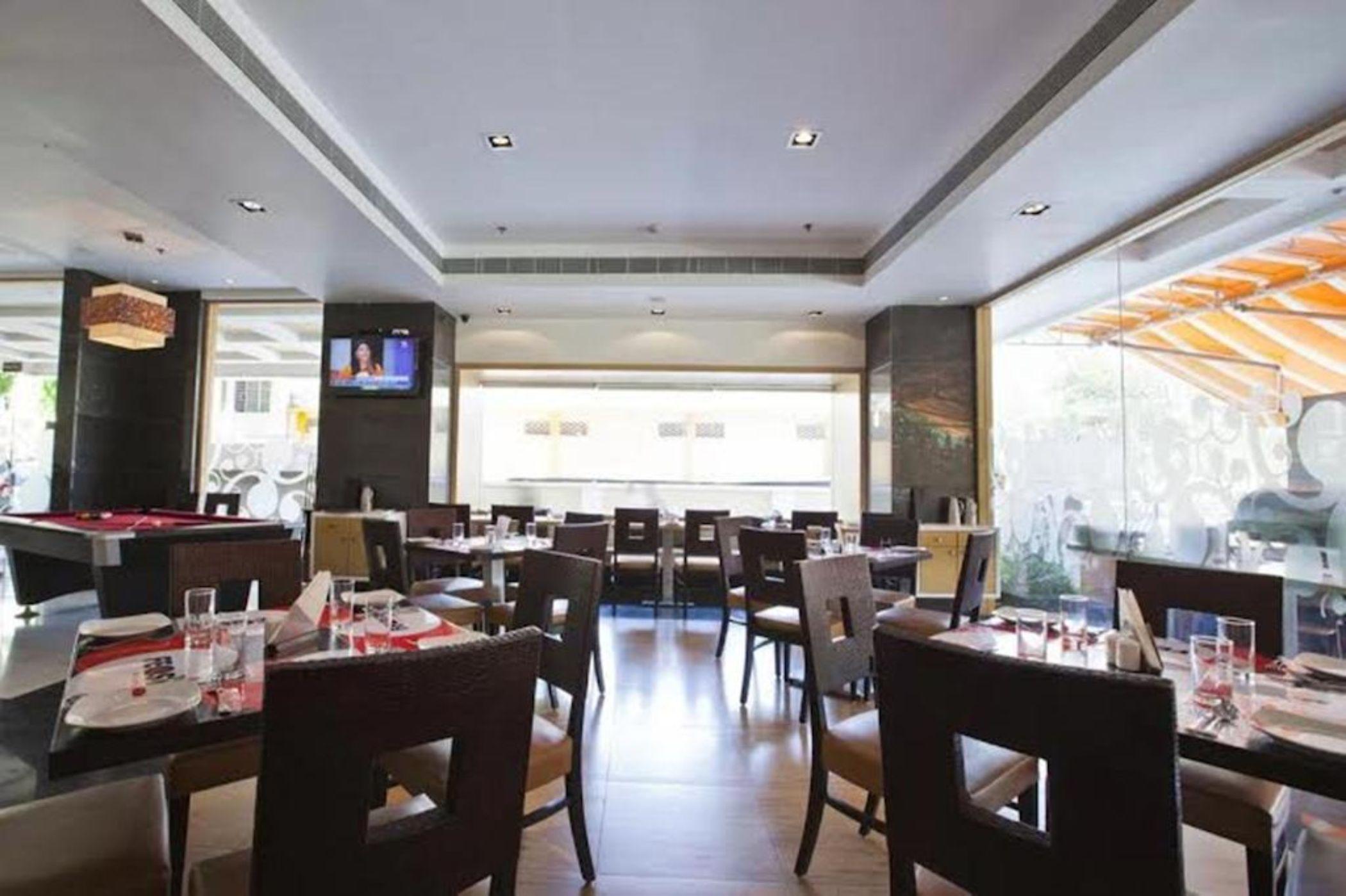 Spree Shivai Hotel Pune Pimpri-Chinchwad Exterior foto